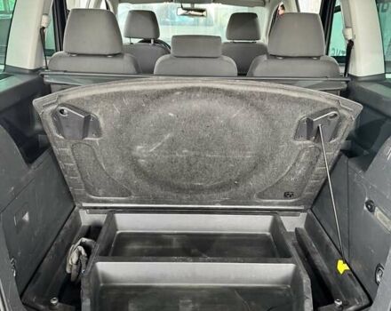 Черный Фольксваген Туран, объемом двигателя 1.97 л и пробегом 314 тыс. км за 7300 $, фото 34 на Automoto.ua