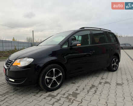 Чорний Фольксваген Туран, об'ємом двигуна 1.6 л та пробігом 201 тис. км за 7350 $, фото 16 на Automoto.ua