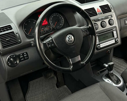 Чорний Фольксваген Туран, об'ємом двигуна 1.9 л та пробігом 124 тис. км за 8700 $, фото 17 на Automoto.ua
