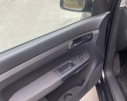 Чорний Фольксваген Туран, об'ємом двигуна 1.39 л та пробігом 187 тис. км за 6500 $, фото 19 на Automoto.ua