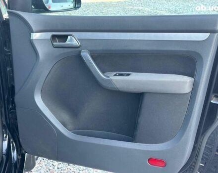 Черный Фольксваген Туран, объемом двигателя 2 л и пробегом 260 тыс. км за 7890 $, фото 26 на Automoto.ua