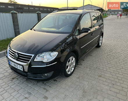 Чорний Фольксваген Туран, об'ємом двигуна 1.97 л та пробігом 270 тис. км за 8300 $, фото 3 на Automoto.ua