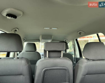 Черный Фольксваген Туран, объемом двигателя 1.6 л и пробегом 230 тыс. км за 7400 $, фото 15 на Automoto.ua