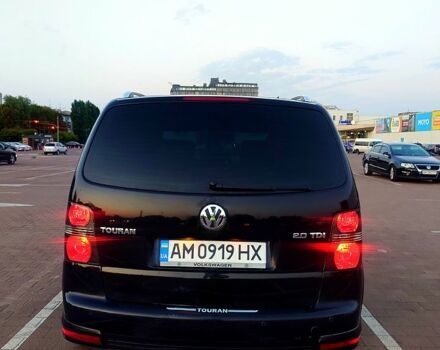 Чорний Фольксваген Туран, об'ємом двигуна 2 л та пробігом 240 тис. км за 7700 $, фото 4 на Automoto.ua