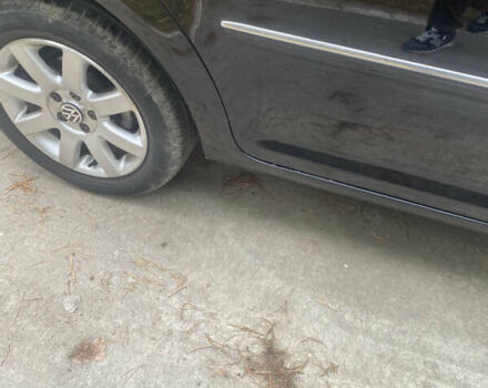 Чорний Фольксваген Туран, об'ємом двигуна 1.39 л та пробігом 187 тис. км за 6500 $, фото 4 на Automoto.ua