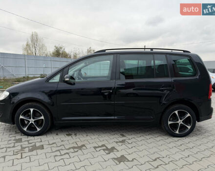 Чорний Фольксваген Туран, об'ємом двигуна 1.6 л та пробігом 201 тис. км за 7350 $, фото 17 на Automoto.ua