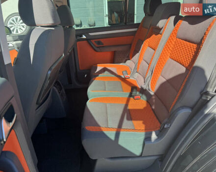 Черный Фольксваген Туран, объемом двигателя 1.4 л и пробегом 278 тыс. км за 6700 $, фото 14 на Automoto.ua