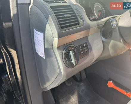 Черный Фольксваген Туран, объемом двигателя 1.4 л и пробегом 278 тыс. км за 6700 $, фото 18 на Automoto.ua