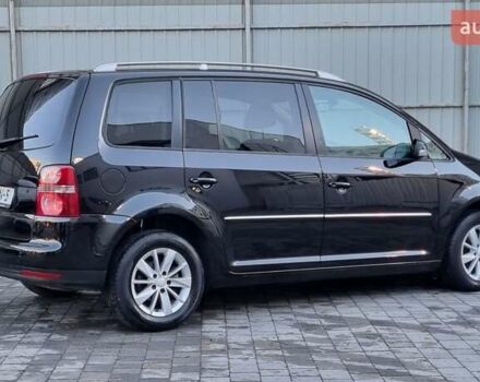 Черный Фольксваген Туран, объемом двигателя 1.4 л и пробегом 193 тыс. км за 7300 $, фото 30 на Automoto.ua