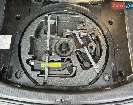 Чорний Фольксваген Туран, об'ємом двигуна 1.97 л та пробігом 270 тис. км за 8300 $, фото 37 на Automoto.ua