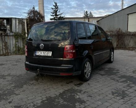 Черный Фольксваген Туран, объемом двигателя 2 л и пробегом 300 тыс. км за 3300 $, фото 5 на Automoto.ua