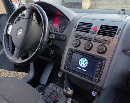 Черный Фольксваген Туран, объемом двигателя 2 л и пробегом 320 тыс. км за 6800 $, фото 8 на Automoto.ua