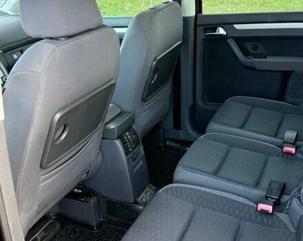 Чорний Фольксваген Туран, об'ємом двигуна 1.6 л та пробігом 178 тис. км за 7950 $, фото 22 на Automoto.ua