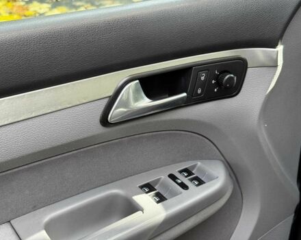 Чорний Фольксваген Туран, об'ємом двигуна 1.4 л та пробігом 242 тис. км за 6390 $, фото 13 на Automoto.ua