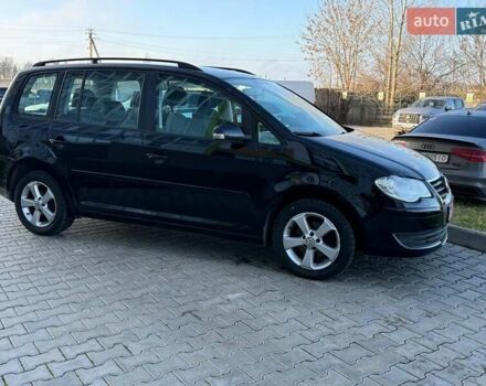 Чорний Фольксваген Туран, об'ємом двигуна 1.6 л та пробігом 178 тис. км за 7950 $, фото 2 на Automoto.ua