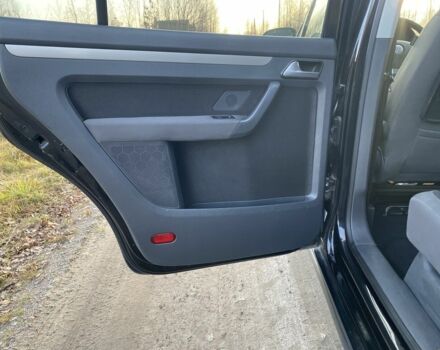 Чорний Фольксваген Туран, об'ємом двигуна 1.9 л та пробігом 367 тис. км за 3400 $, фото 8 на Automoto.ua