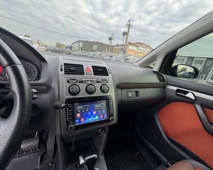 Черный Фольксваген Туран, объемом двигателя 1.9 л и пробегом 278 тыс. км за 7100 $, фото 21 на Automoto.ua