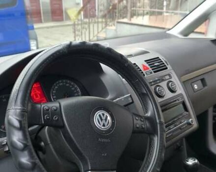 Чорний Фольксваген Туран, об'ємом двигуна 1.97 л та пробігом 240 тис. км за 7300 $, фото 14 на Automoto.ua