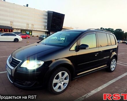 Чорний Фольксваген Туран, об'ємом двигуна 2 л та пробігом 240 тис. км за 7700 $, фото 2 на Automoto.ua