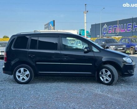 Черный Фольксваген Туран, объемом двигателя 2 л и пробегом 260 тыс. км за 7890 $, фото 9 на Automoto.ua