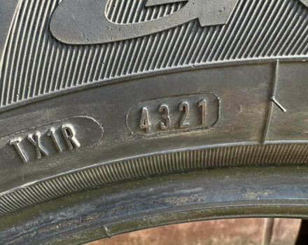 Чорний Фольксваген Туран, об'ємом двигуна 1.97 л та пробігом 270 тис. км за 8300 $, фото 43 на Automoto.ua