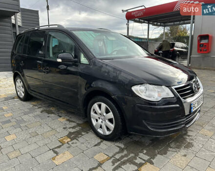Чорний Фольксваген Туран, об'ємом двигуна 1.9 л та пробігом 285 тис. км за 7200 $, фото 2 на Automoto.ua
