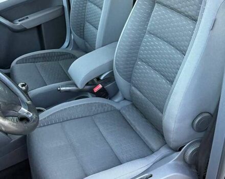 Чорний Фольксваген Туран, об'ємом двигуна 1.6 л та пробігом 178 тис. км за 7950 $, фото 19 на Automoto.ua