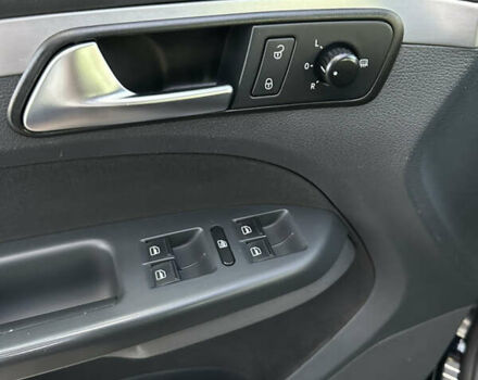 Чорний Фольксваген Туран, об'ємом двигуна 1.97 л та пробігом 270 тис. км за 8300 $, фото 21 на Automoto.ua