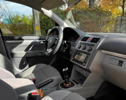 Чорний Фольксваген Туран, об'ємом двигуна 1.4 л та пробігом 242 тис. км за 6390 $, фото 22 на Automoto.ua