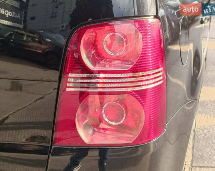 Черный Фольксваген Туран, объемом двигателя 2 л и пробегом 260 тыс. км за 9390 $, фото 10 на Automoto.ua