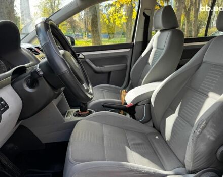 Фольксваген Туран 2007 в Киеве на Automoto.ua Черный Фольксваген Туран, объемом двигателя 1.4 л и пробегом 242 тыс. км за 6390 $, фото 14 на Automoto.ua