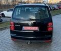 Чорний Фольксваген Туран, об'ємом двигуна 1.6 л та пробігом 178 тис. км за 7950 $, фото 6 на Automoto.ua