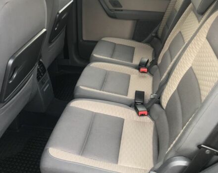 Черный Фольксваген Туран, объемом двигателя 1.4 л и пробегом 260 тыс. км за 6500 $, фото 10 на Automoto.ua