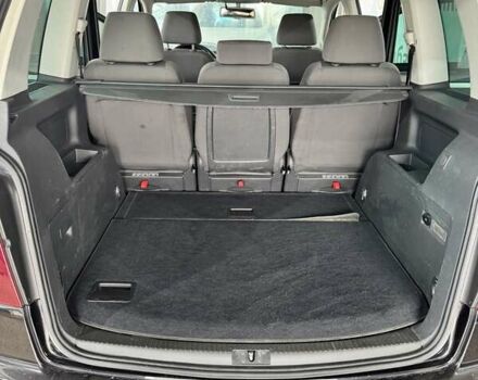 Чорний Фольксваген Туран, об'ємом двигуна 1.97 л та пробігом 313 тис. км за 7500 $, фото 10 на Automoto.ua