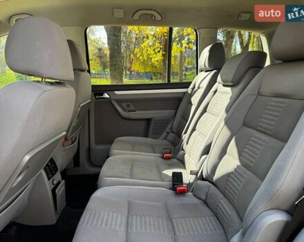 Фольксваген Туран 2007 в Киеве на Automoto.ua Черный Фольксваген Туран, объемом двигателя 1.4 л и пробегом 242 тыс. км за 6390 $, фото 16 на Automoto.ua