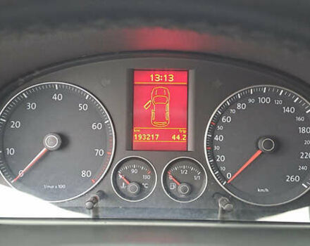 Черный Фольксваген Туран, объемом двигателя 1.4 л и пробегом 193 тыс. км за 6950 $, фото 20 на Automoto.ua