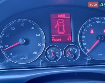 Черный Фольксваген Туран, объемом двигателя 1.4 л и пробегом 193 тыс. км за 7300 $, фото 10 на Automoto.ua