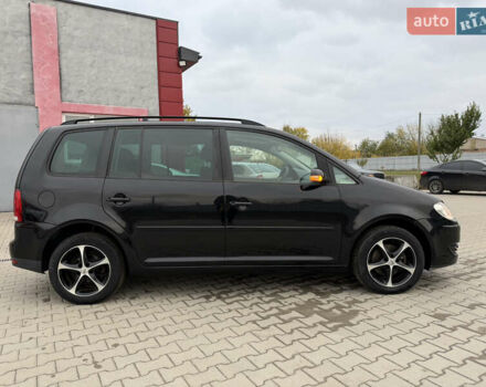 Чорний Фольксваген Туран, об'ємом двигуна 1.6 л та пробігом 201 тис. км за 7350 $, фото 22 на Automoto.ua