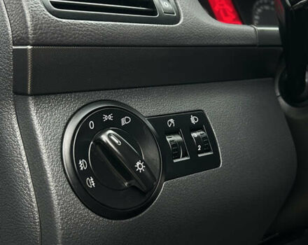 Чорний Фольксваген Туран, об'ємом двигуна 1.9 л та пробігом 124 тис. км за 8700 $, фото 18 на Automoto.ua