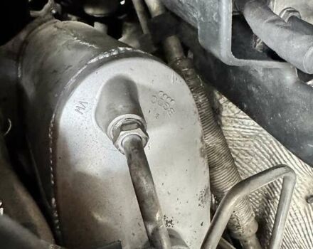 Черный Фольксваген Туран, объемом двигателя 1.97 л и пробегом 314 тыс. км за 7300 $, фото 5 на Automoto.ua