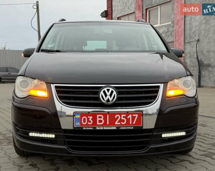 Чорний Фольксваген Туран, об'ємом двигуна 1.6 л та пробігом 201 тис. км за 7350 $, фото 9 на Automoto.ua