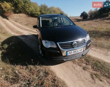 Чорний Фольксваген Туран, об'ємом двигуна 1.6 л та пробігом 250 тис. км за 7700 $, фото 1 на Automoto.ua