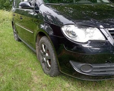 Черный Фольксваген Туран, объемом двигателя 2 л и пробегом 240 тыс. км за 5000 $, фото 7 на Automoto.ua