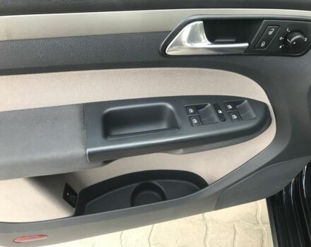 Черный Фольксваген Туран, объемом двигателя 1.4 л и пробегом 260 тыс. км за 6500 $, фото 11 на Automoto.ua