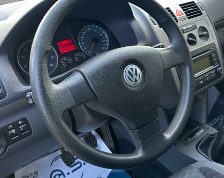 Черный Фольксваген Туран, объемом двигателя 1.4 л и пробегом 214 тыс. км за 6700 $, фото 8 на Automoto.ua