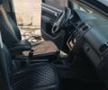 Черный Фольксваген Туран, объемом двигателя 1.9 л и пробегом 311 тыс. км за 5400 $, фото 3 на Automoto.ua