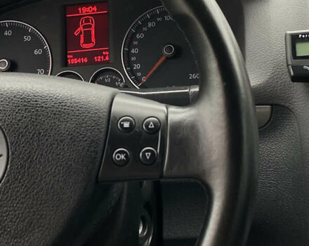 Черный Фольксваген Туран, объемом двигателя 1.6 л и пробегом 185 тыс. км за 8200 $, фото 24 на Automoto.ua