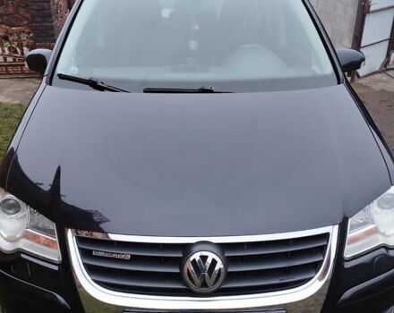 Черный Фольксваген Туран, объемом двигателя 1.9 л и пробегом 293 тыс. км за 7000 $, фото 5 на Automoto.ua