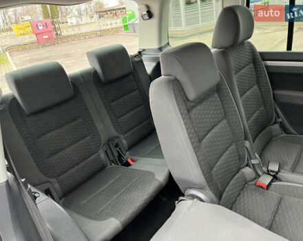 Черный Фольксваген Туран, объемом двигателя 1.6 л и пробегом 193 тыс. км за 7799 $, фото 34 на Automoto.ua