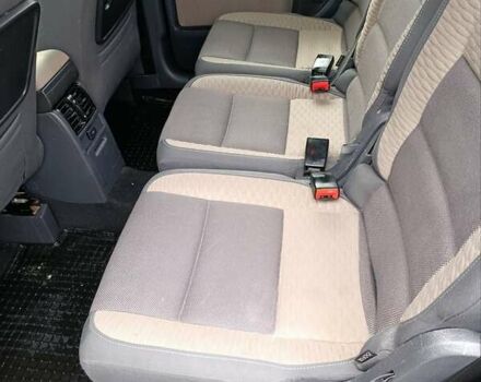 Черный Фольксваген Туран, объемом двигателя 1.6 л и пробегом 222 тыс. км за 7600 $, фото 29 на Automoto.ua